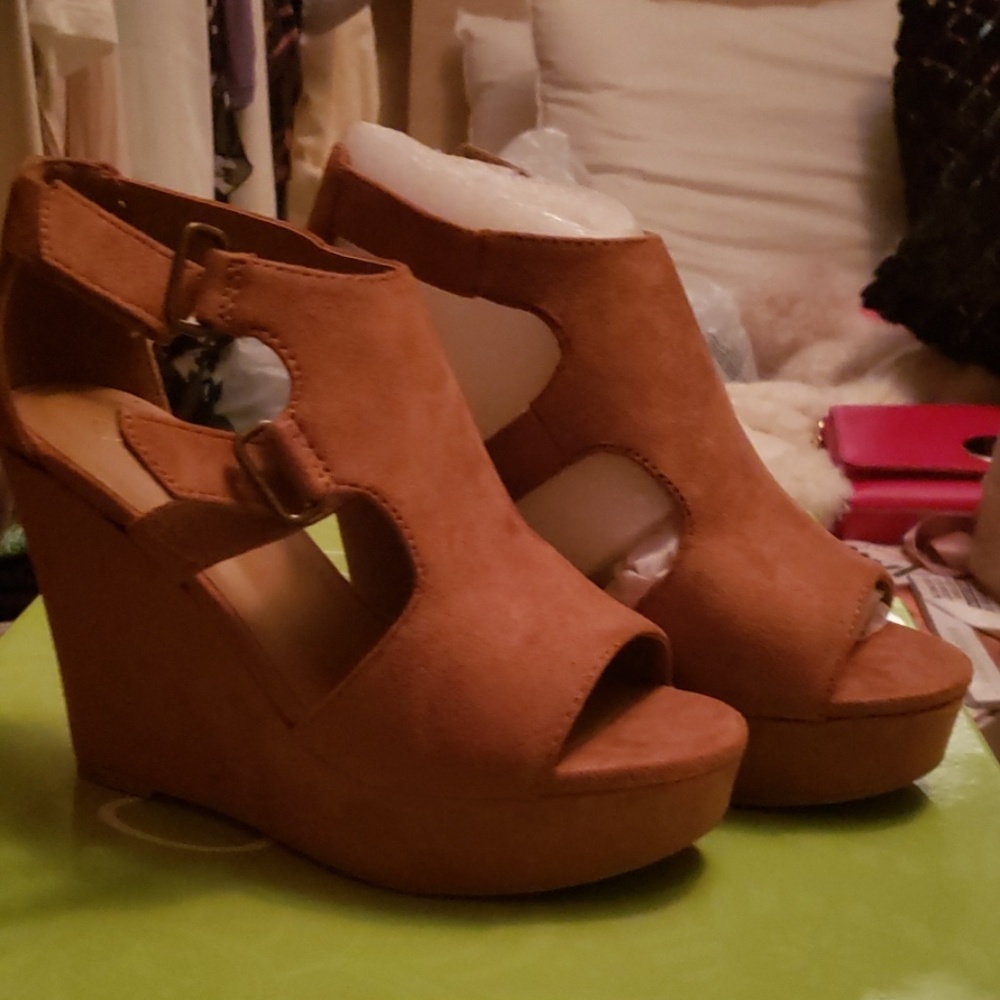 Camel suede wedge shoes